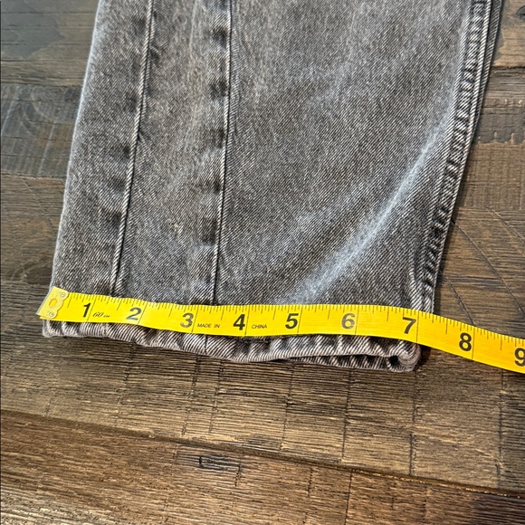 Old Navy High Rise Barrel Leg 2 Petite Black Light Wash Ankle Cropped Jeans NWOT - Picture 14 of 14